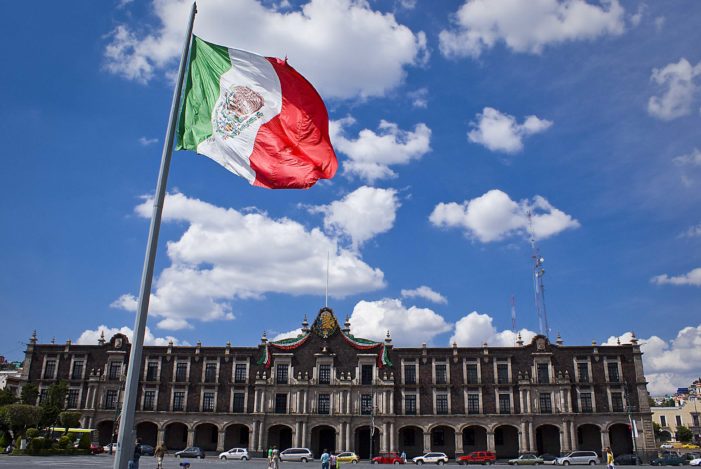 Economía política con equidad para México 2019